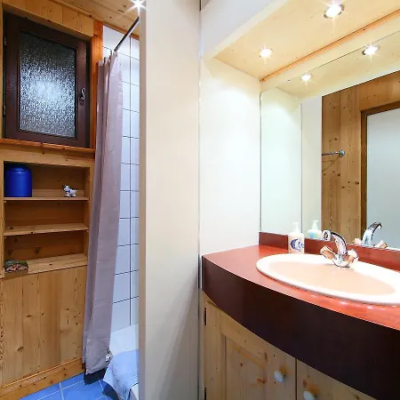 Les Liarets Apartment *
